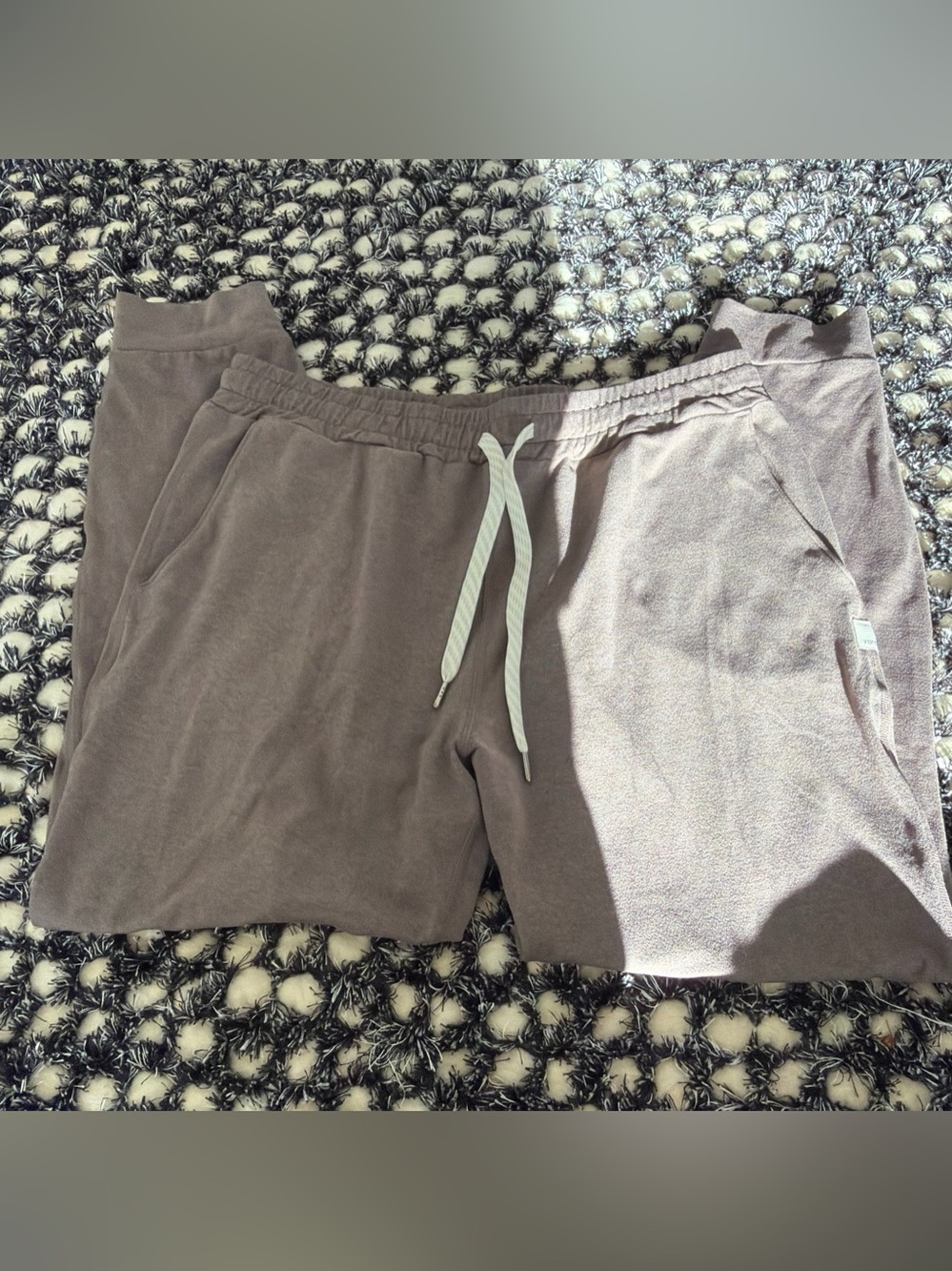 Vuori Women's brown Drawstring performance joggers